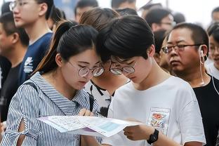 制霸左路！阿方索数据：3次关键传球5次抢断17次对抗成功13次